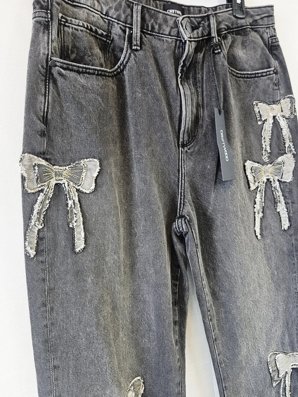 NWT Driftwood Royce Denim Patchwork Bow Straight Leg Jean - Picture 7 of 13